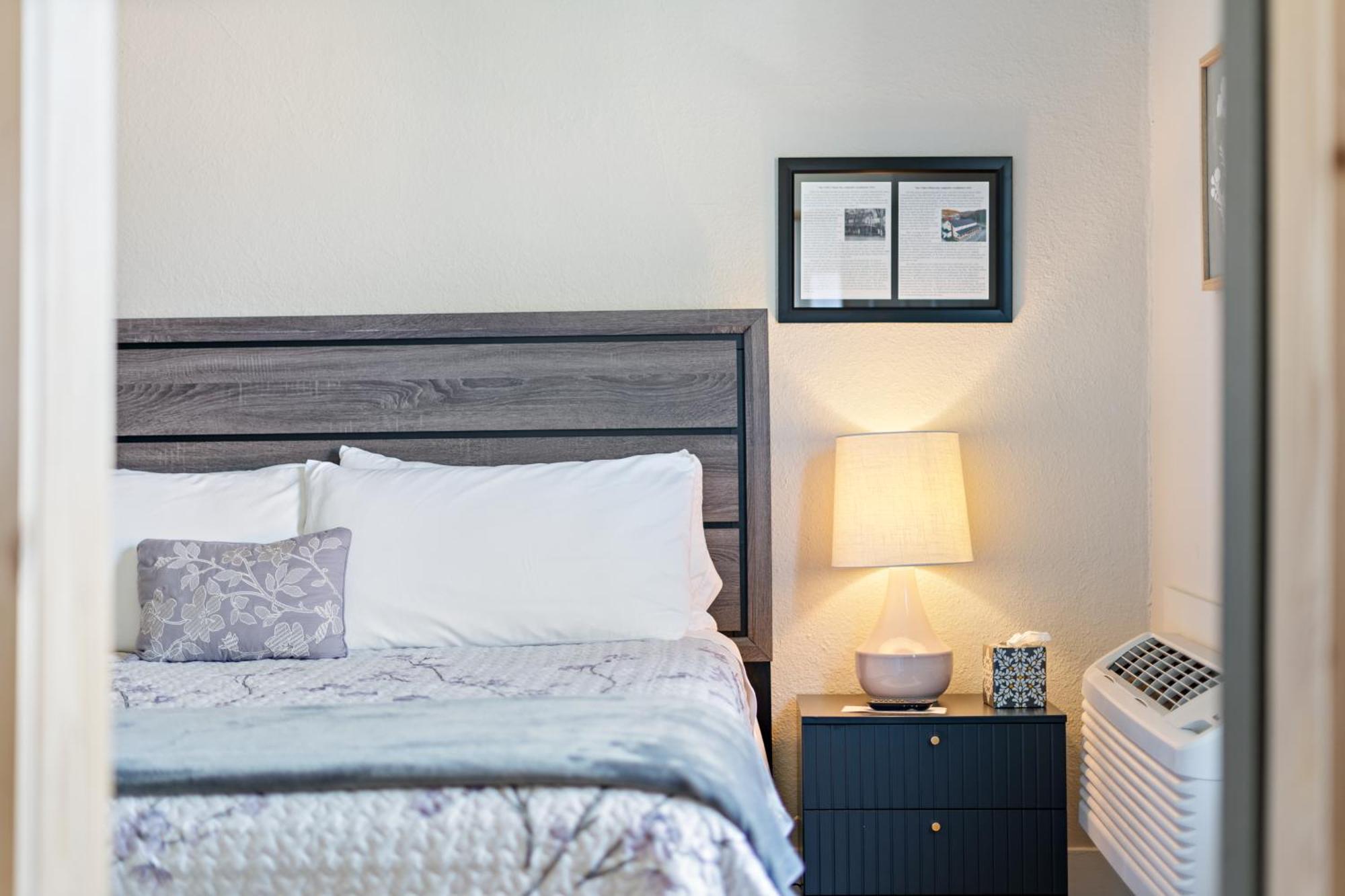 The Tellico Plains Inn And Event Venue Bagian luar foto